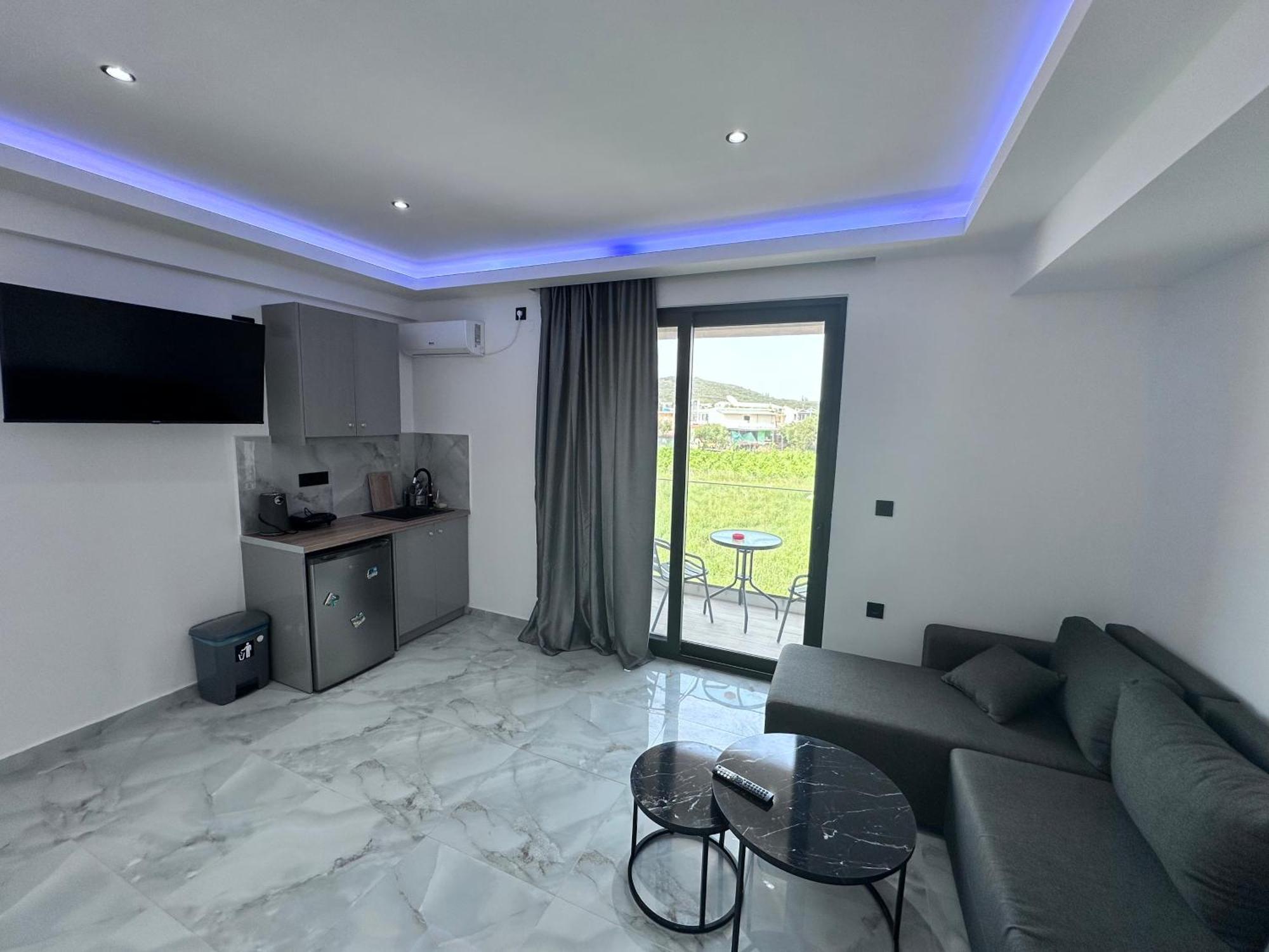 Central Studios Apartments Alykanas  Dış mekan fotoğraf