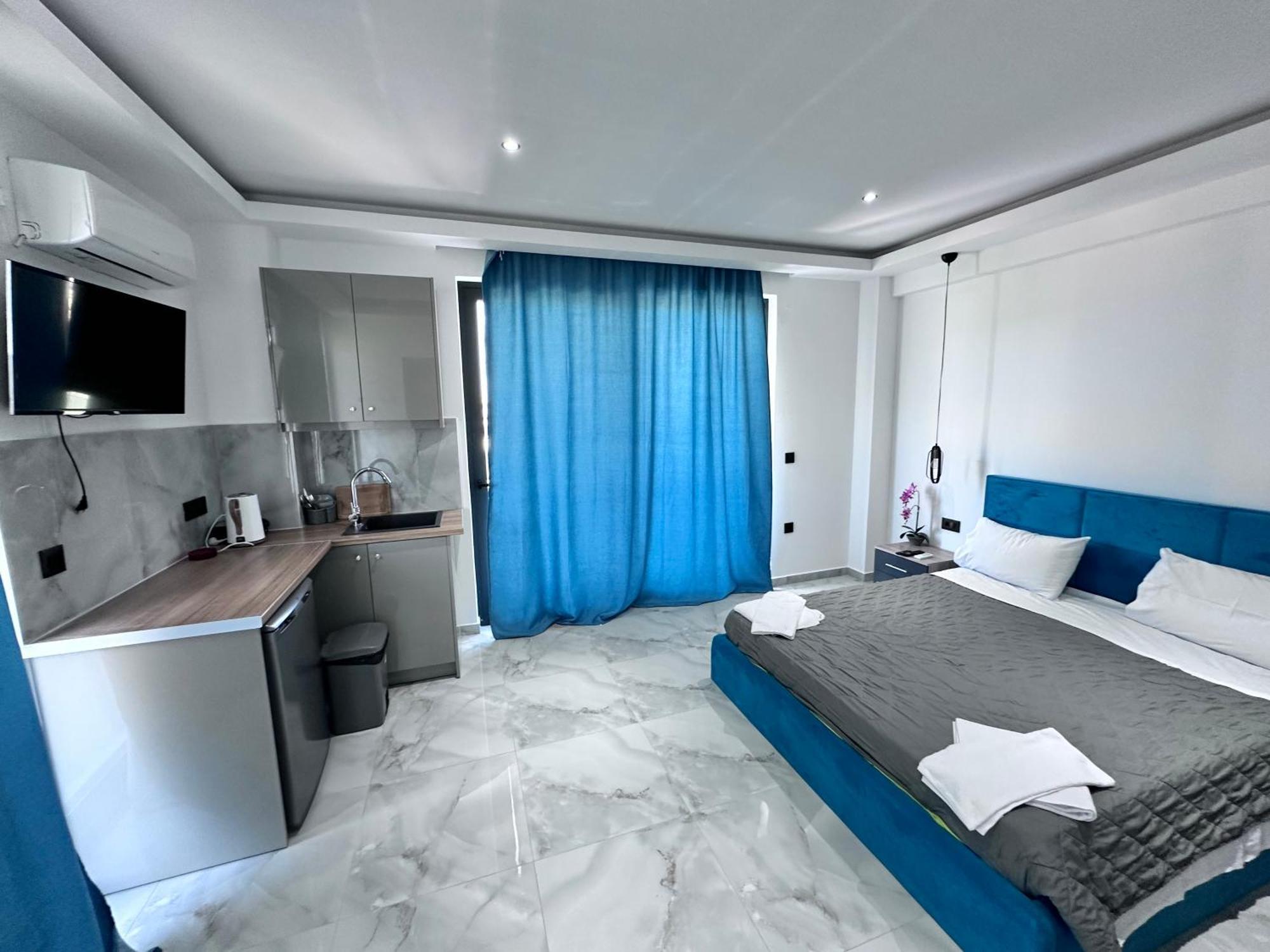 Central Studios Apartments Alykanas  Dış mekan fotoğraf