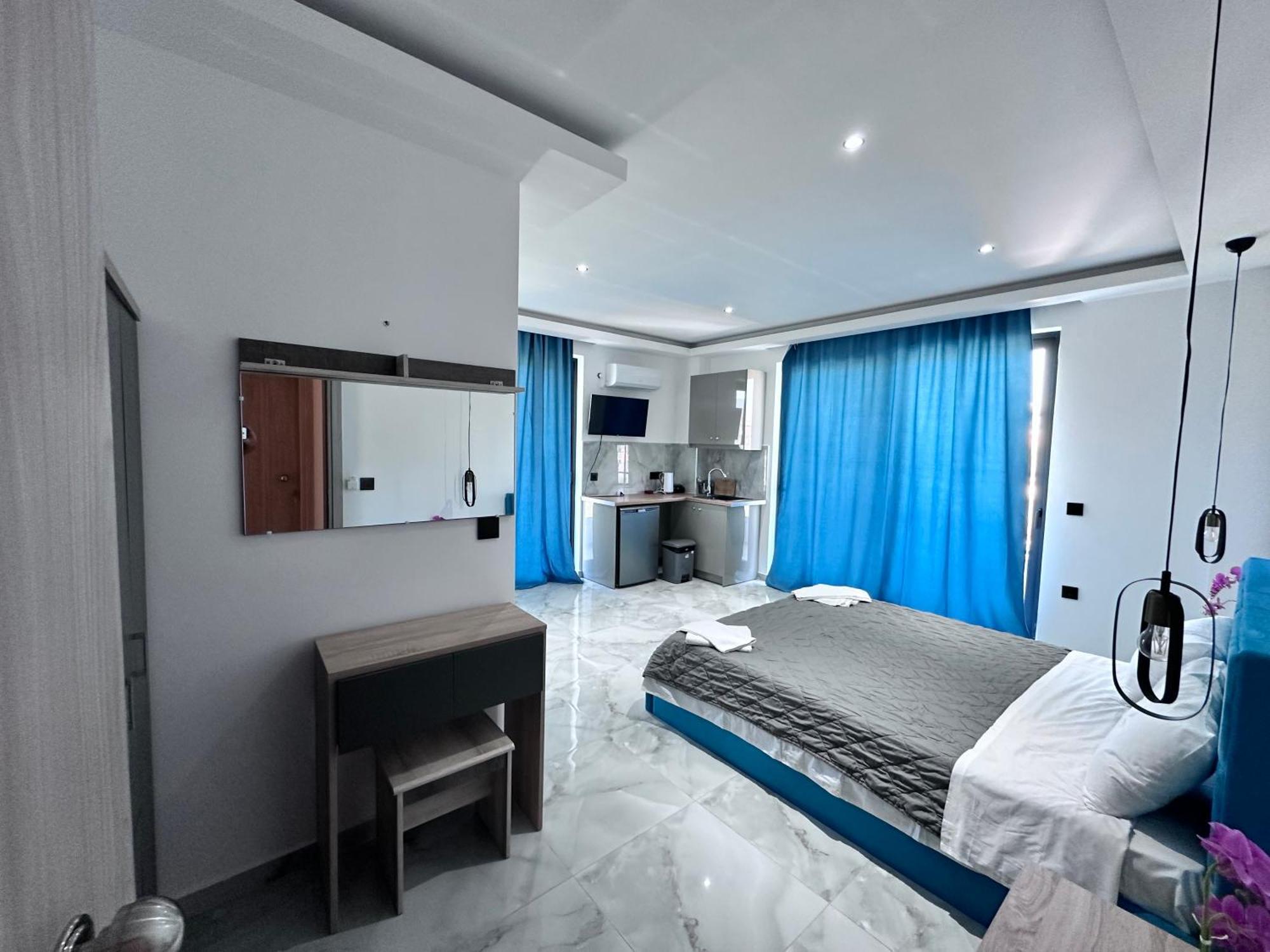 Central Studios Apartments Alykanas  Dış mekan fotoğraf