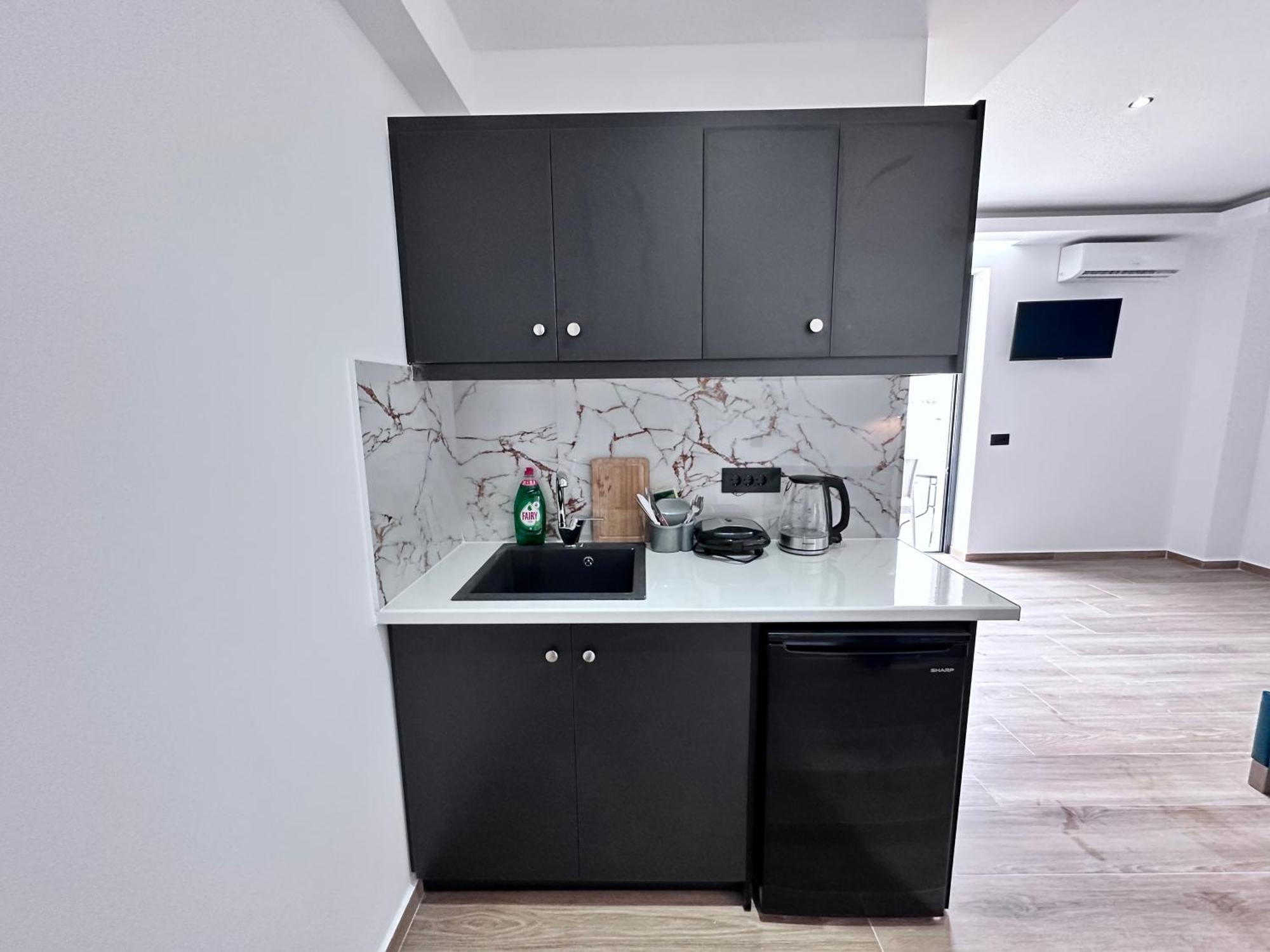 Central Studios Apartments Alykanas  Dış mekan fotoğraf